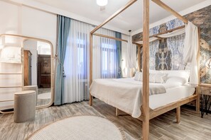 Double Room | Memory foam beds, minibar, in-room safe, individually furnished - Parna Hotel (Ayvalik)