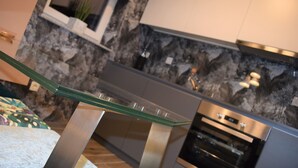 Design-lejlighed - 1 queensize-seng | Privat køkken