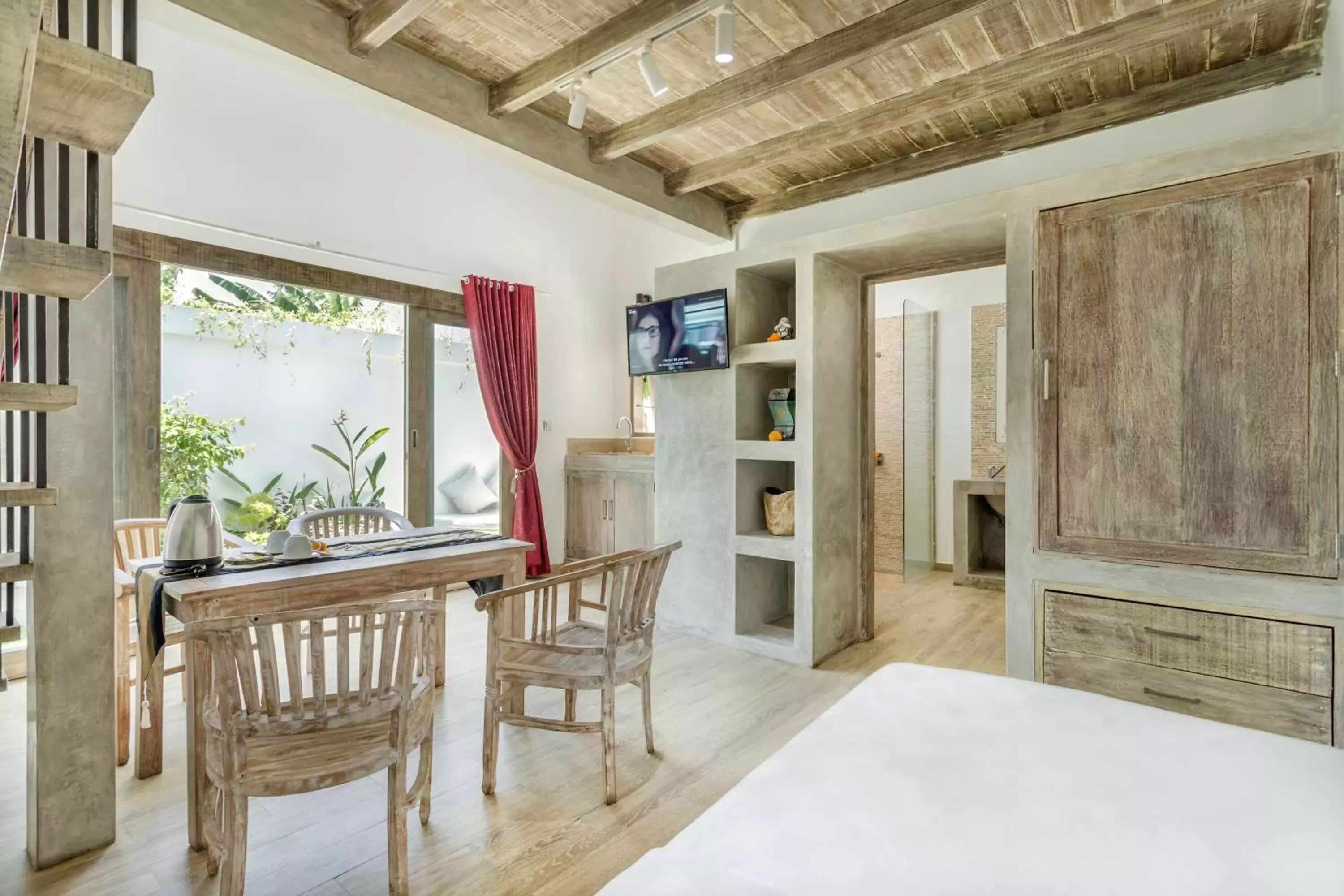 電冰箱、爐台、義式濃縮咖啡機、咖啡機/沖茶器