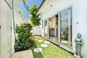 Property grounds - Pondok Karol (Kerobokan)