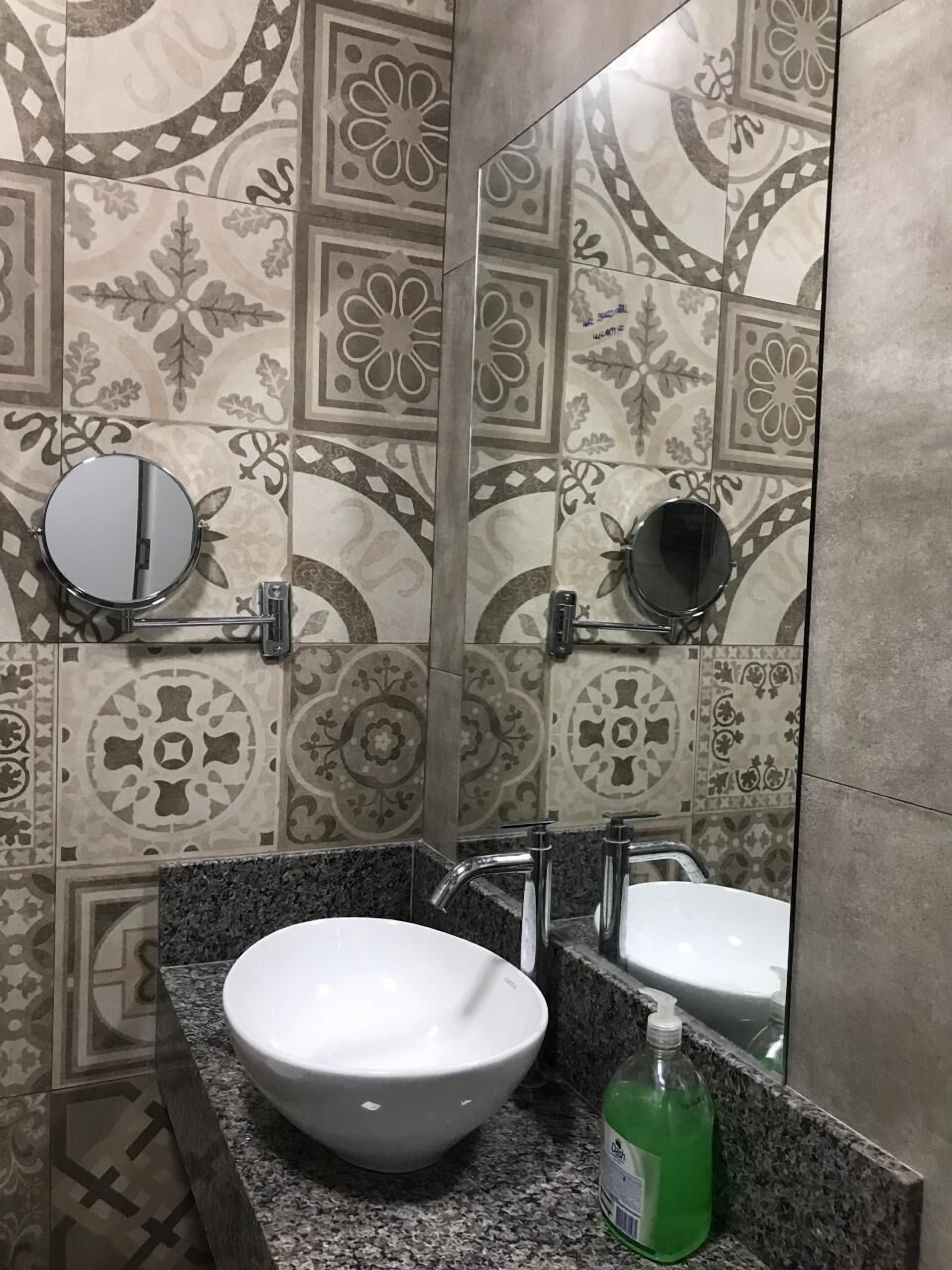 Double Room | Bathroom sink