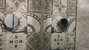 Habitación doble | Lavabo en el baño