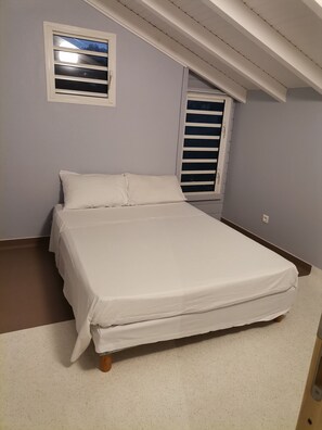 3 bedrooms, free WiFi, bed sheets