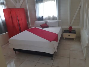 3 bedrooms, free WiFi, bed sheets