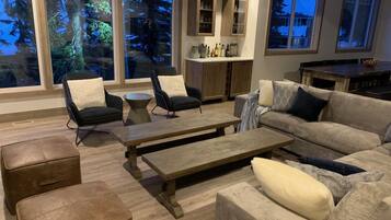 TV connectée, cheminée