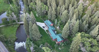 Riverfront (600 feet), 3.65 Acres, Park Like Setting - 2 Bedroom