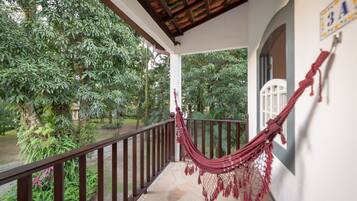1 bedroom, minibar, iron/ironing board, free WiFi