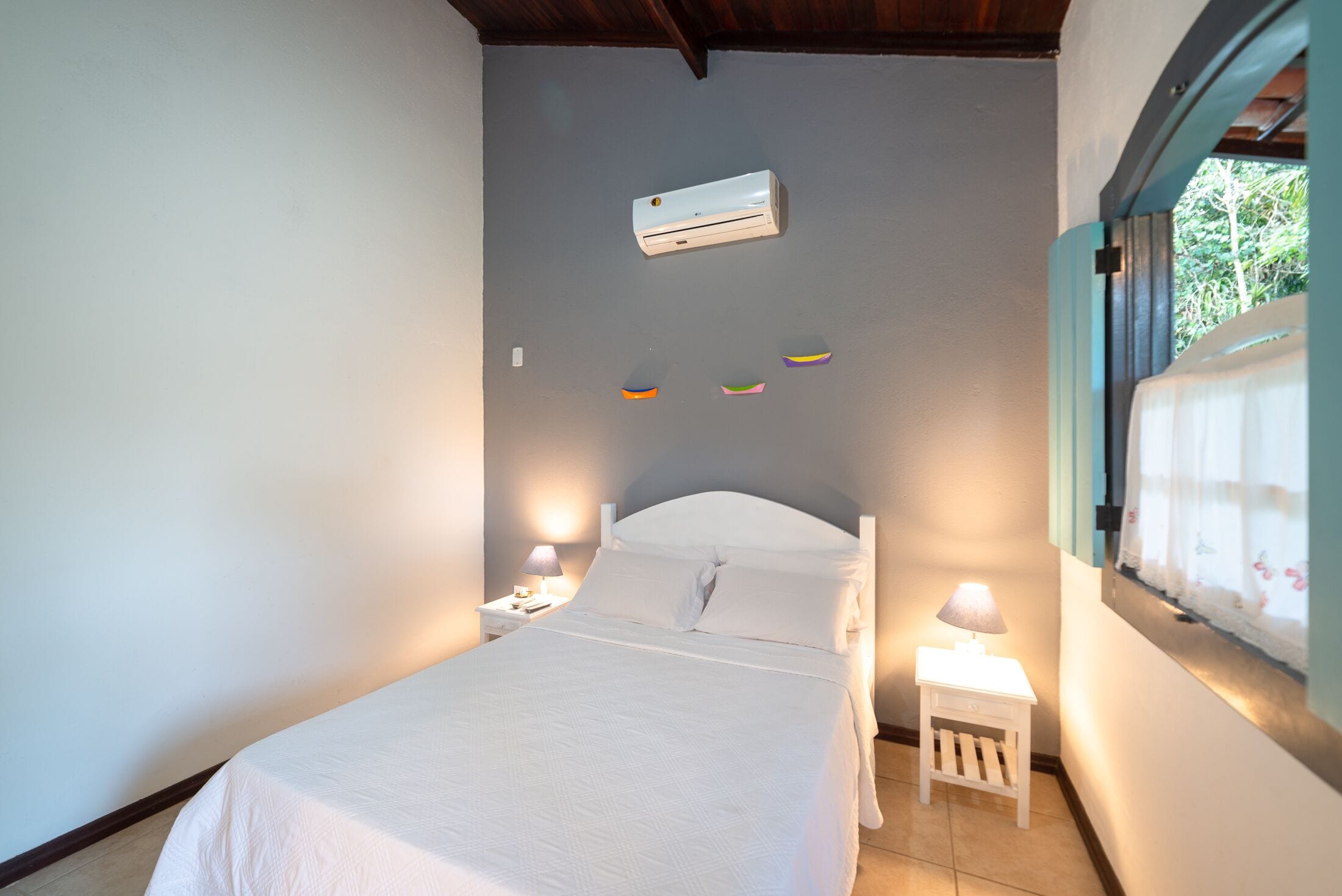 standard double room | 1 bedroom, minibar, iron/ironing board, free wifi