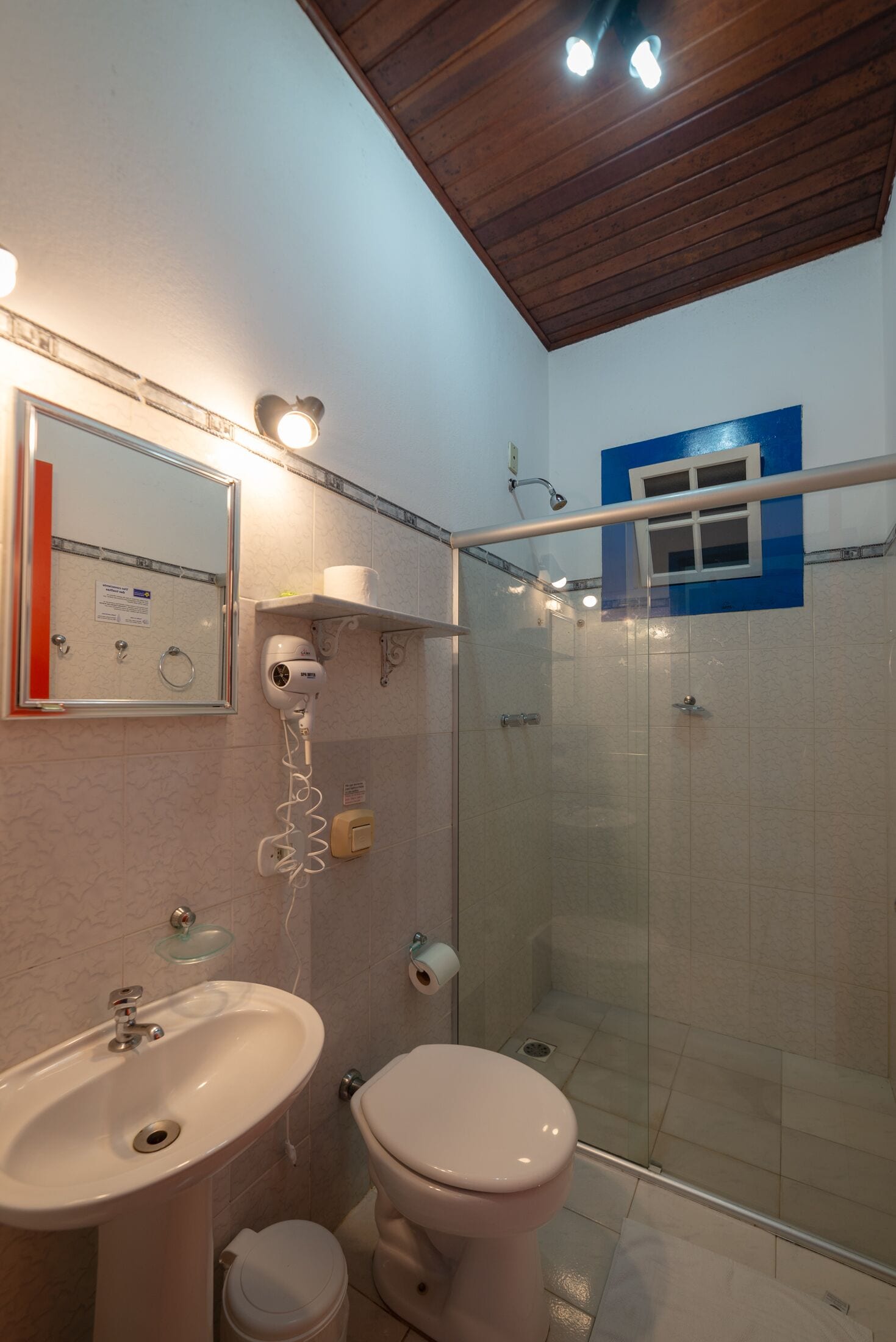 triple room | bathroom | shower, hair dryer, towels