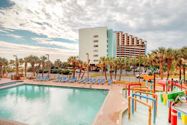 House, Multiple Beds (Studio) | Outdoor pool