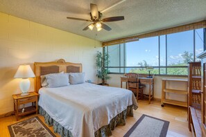 House, 1 Queen Bed (Two-Bedroom Apartment) - Two-bedroom Apartment (Hilo)
