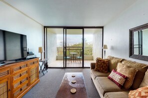 House, Multiple Beds (Two-Bedroom Apartment) | Living area - Two-bedroom Apartment (Hilo)