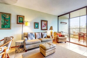 House, Multiple Beds (Two-Bedroom Apartment) | Living room - Two-bedroom Apartment (Hilo)