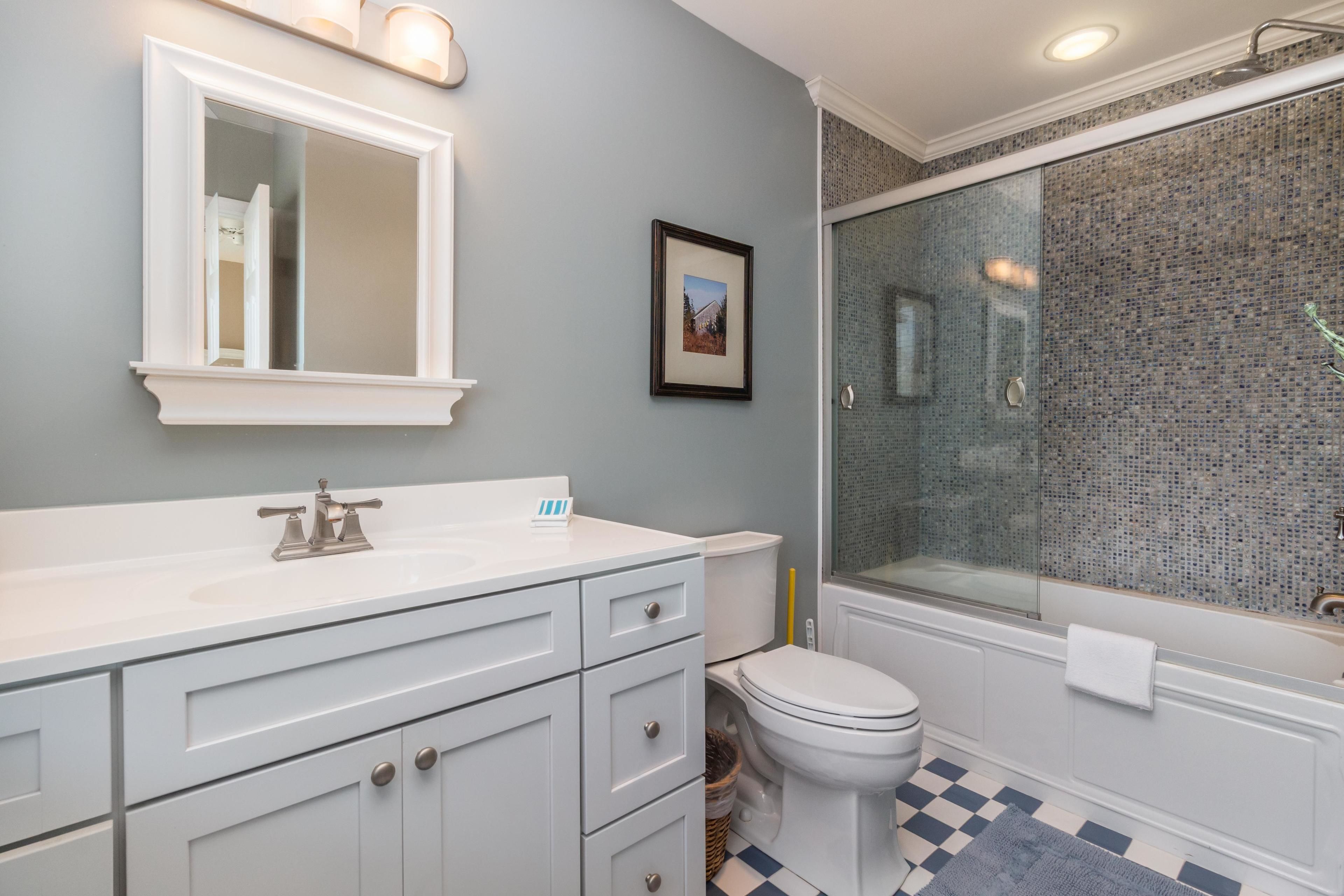 House, Multiple Beds (Duplex Apartment) | Bathroom