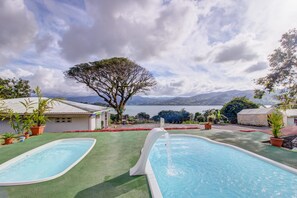 Outdoor pool - One-bedroom Suite (Liberia)
