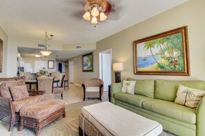 House, Multiple Beds (Apartment) | Living area