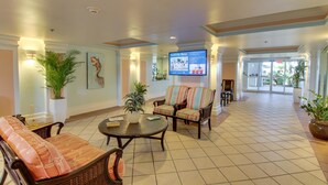 House, Multiple Beds (Apartment) | Lobby sitting area - Apartment (Loxley)