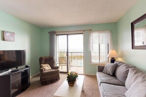 独立别墅, 1 张大床和 1 张沙发床 (One-Bedroom Apartment) | 客厅