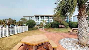 Nhà, 1 giường cỡ queen và sofa giường (One-Bedroom Apartment) | Khuôn viên nơi lưu trú