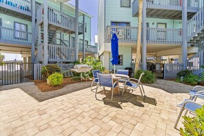 House, Multiple Beds (Two-Bedroom Apartment) | Property grounds - Two-bedroom Apartment (Gulf Shores)