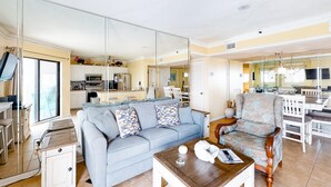 Unclassified image, 3 of 80, button - Apartment (Gulf Shores)