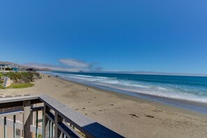 Hus - flere senge (One-Bedroom Apartment) | Strand-/havudsigt