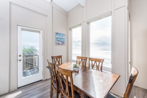 Talo, useita sänkyjä (One-Bedroom Apartment)