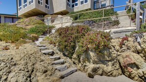 House, Multiple Beds (One-Bedroom Apartment) | Front of property - One-bedroom Apartment (Cayucos)