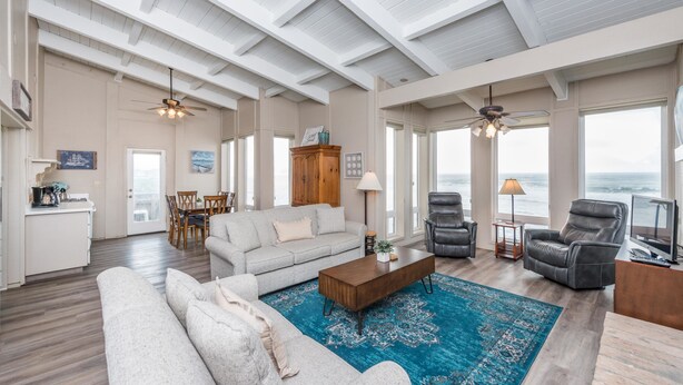 House, Multiple Beds (One-Bedroom Apartment) | Living area - One-bedroom Apartment (Cayucos)
