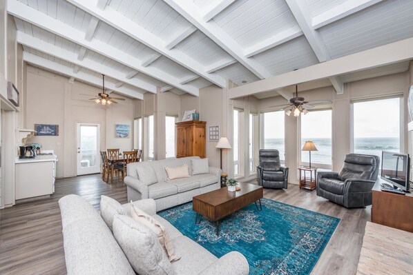 House, Multiple Beds (One-Bedroom Apartment) | Living area - One-bedroom Apartment (Cayucos)