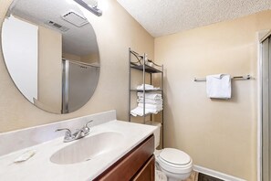 Bathroom - Apartment (Gulf Shores)