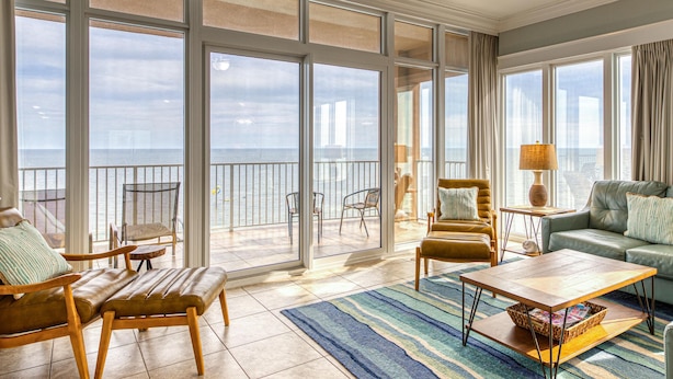 Unclassified image, 1 of 89, button - Four Bedroom (Gulf Shores)
