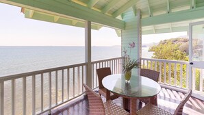 Balcony - Two-bedroom Apartment (Guanaja)