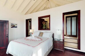 Room - Two-bedroom Apartment (Guanaja)