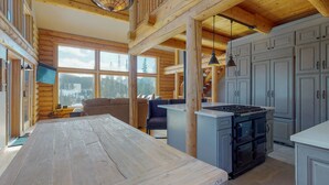 Interior - Three-bedroom Apartment (Frisco)