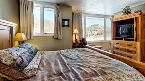 House, Multiple Beds (One-Bedroom Apartment) - One-bedroom Apartment (Keystone)