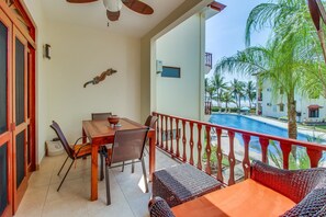 House, Multiple Beds (Two-Bedroom House) | Dining