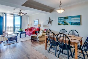 Living room - Two-bedroom Apartment (Dauphin Island)