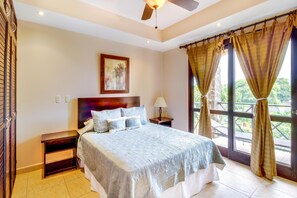 บ้านพัก, หลายเตียง (Three-Bedroom House)