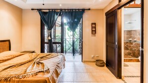 House, Multiple Beds (Three-Bedroom House) - Three-bedroom House (Jacó)