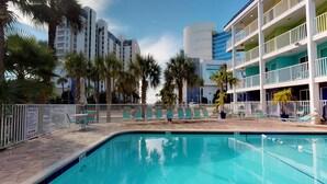 Unclassified image, 4 of 33, button - One-bedroom Suite (Clearwater)