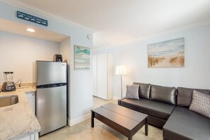 Talo, useita sänkyjä (One-Bedroom Suite) | Olohuone