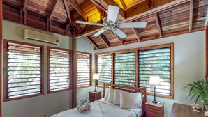 Unclassified image, 5 of 23, button - Four Bedroom (Roatan)