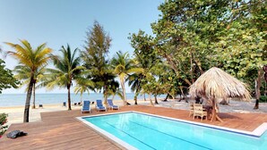 Unclassified image, 3 of 23, button - Four Bedroom (Roatan)