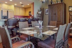 House, Multiple Beds (Two-Bedroom House) | In-room dining - Two-bedroom House (Pensacola Beach)