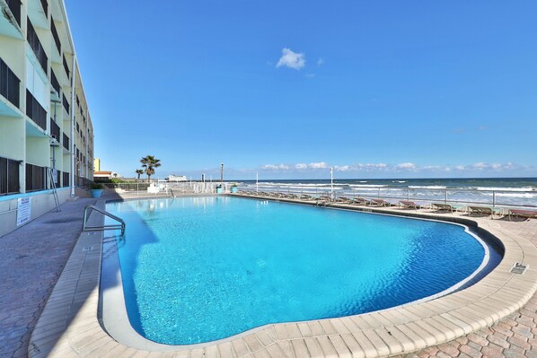 Casa, 1 cama King e sofá-cama (Standard Studio) | Piscina externa