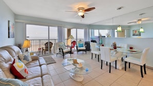 Unclassified image, 5 of 311, button - One-bedroom Apartment (Daytona Beach)