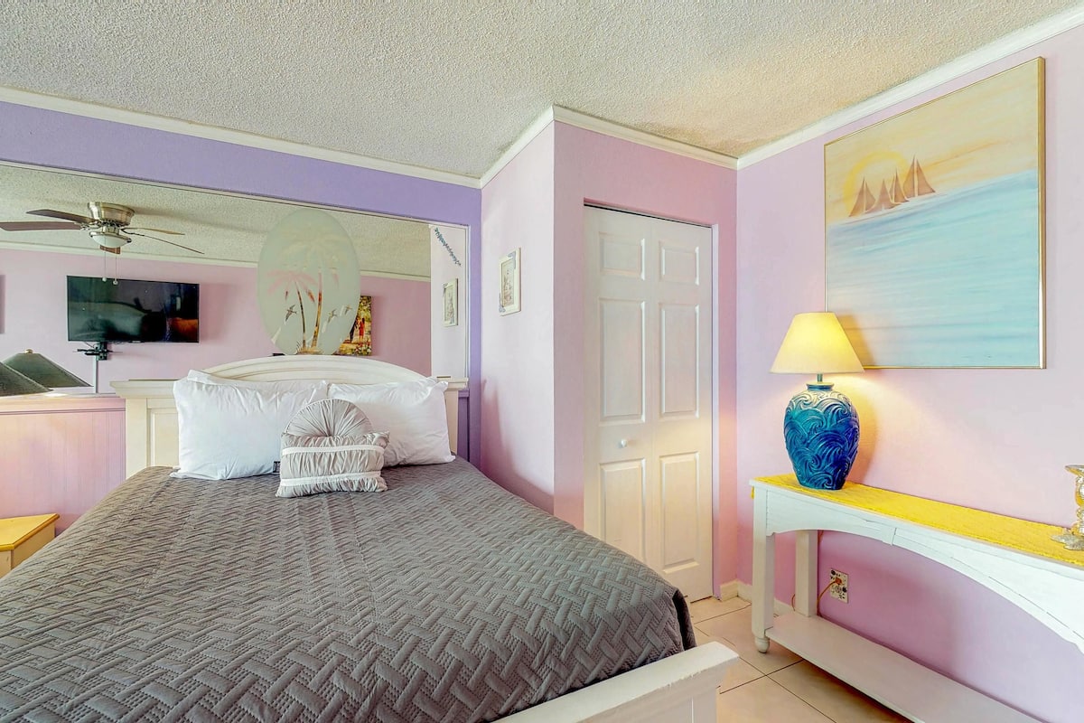 Rumah, 2 Tempat Tidur Queen (Standard Studio)