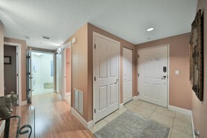 House, Multiple Beds (Two-Bedroom House) | Hallway
