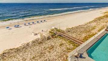 House, 1 King Bed with Sofa bed (Two-Bedroom Apartment) | Beach/ocean view